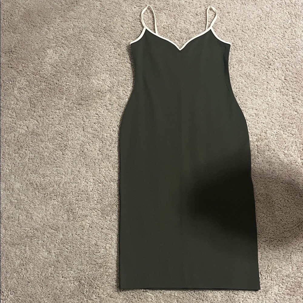 Abercrombie & Fitch Green Midi Dress with Cream Trim - Picture 3 of 3